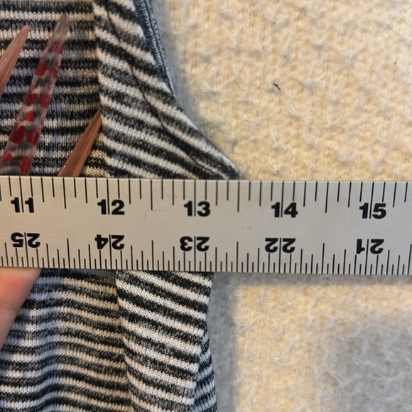 Banana‎ Republic Mockneck Shirt Womens XS Striped Sleeveless - Picture 6 of 6